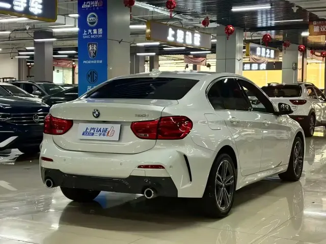 BMW 1 Series — Фото автомобиля 9