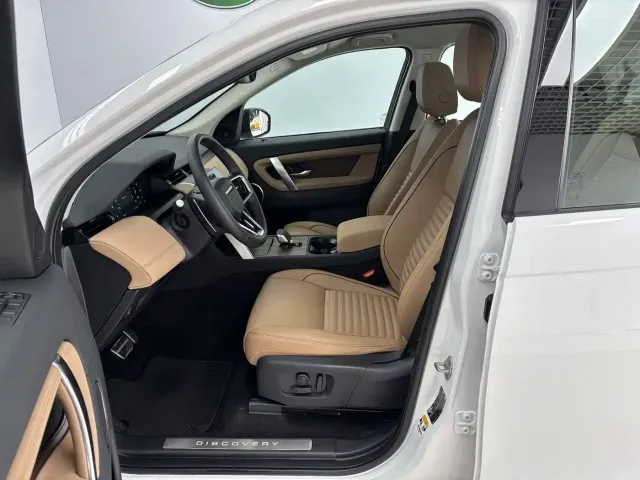 Land Rover Discovery Sport — Фото автомобиля 12