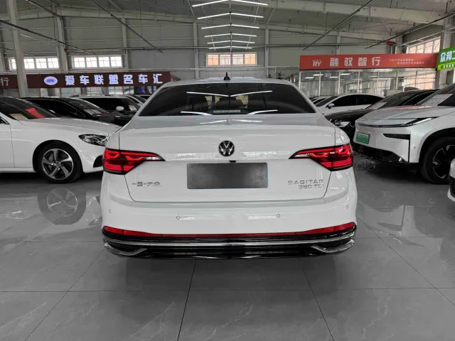 Volkswagen Sagitar — Фото автомобиля 5