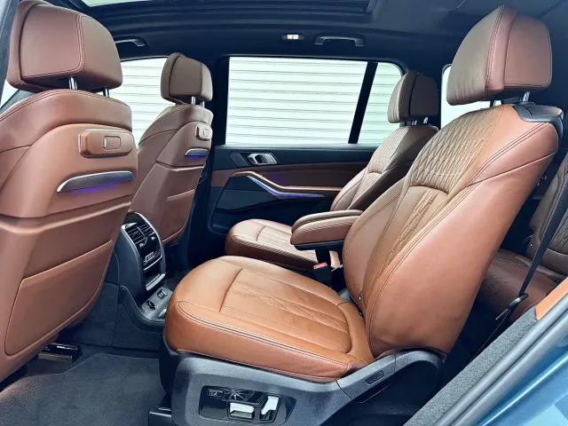 BMW X7 — Фото автомобиля 8