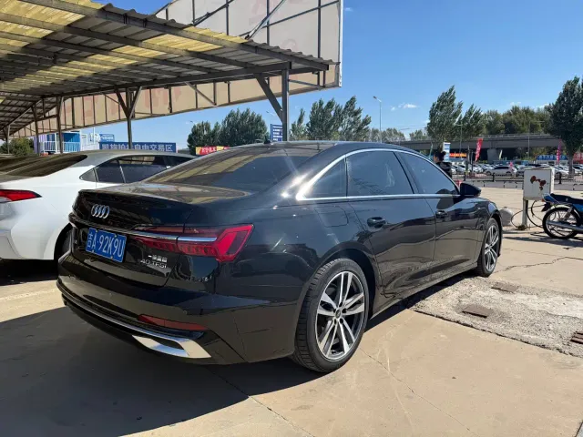 Audi A6L — Фото автомобиля 3