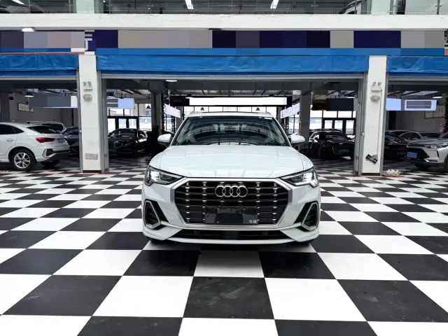 Audi Q3 — Фото автомобиля 2