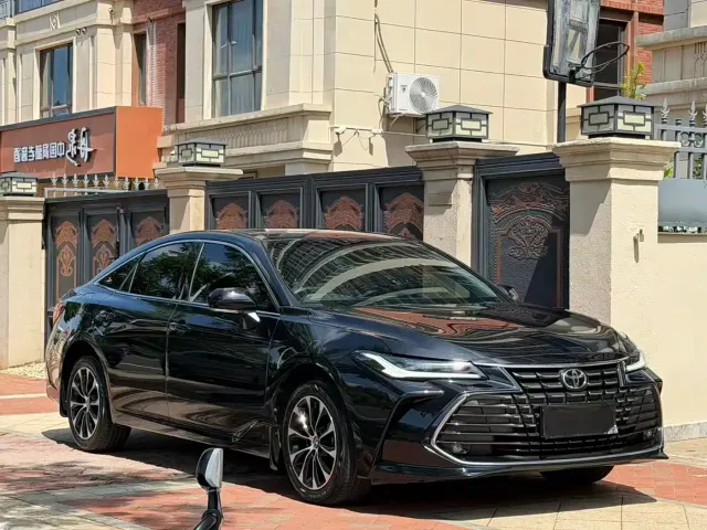 Toyota Avalon 2022 2.0L Progressive Edition — Фото автомобиля 3