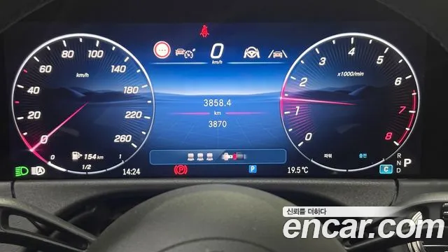 Mercedes-Benz E-Class — Фото автомобиля 8