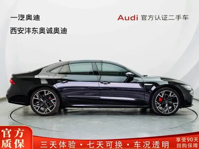 Audi A7L — Фото автомобиля 3