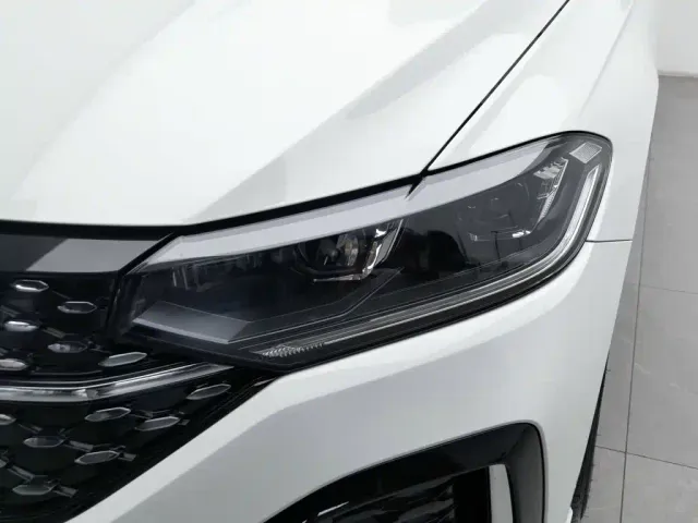 Volkswagen Lavida — Фото автомобиля 7