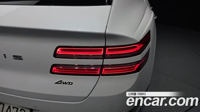 Genesis GV80 — Фото автомобиля 8