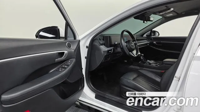 Hyundai Sonata Sonata Edge(DN8) 2.0 LPG(Для проката) — Фото автомобиля 10