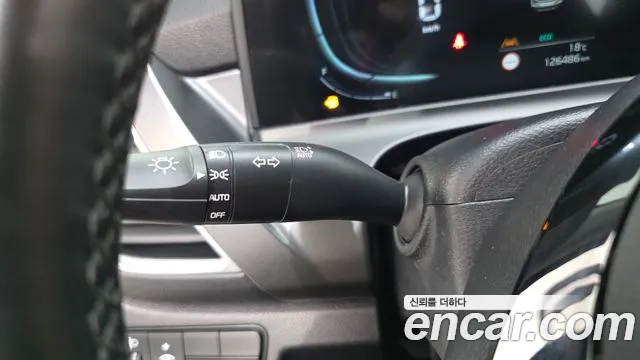 Kia Seltos — Фото автомобиля 27