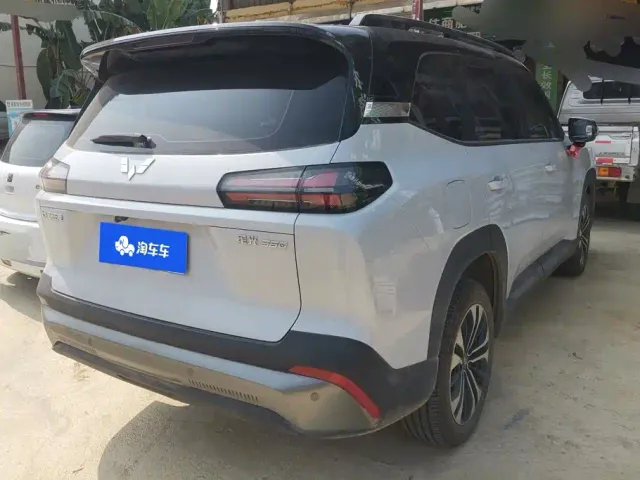 Wuling Starlight 560 — Фото автомобиля 3
