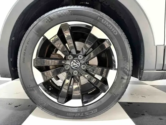 Volkswagen Tanying 2021 1.5L Automatic Smart Connect Edition — Фото автомобиля 12