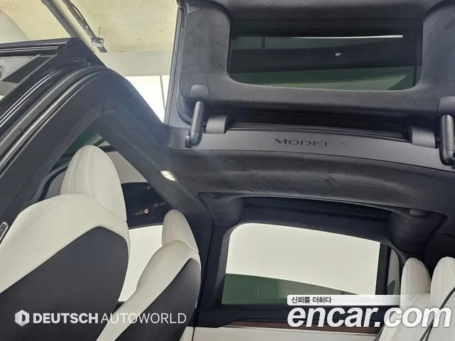 Tesla Model X — Фото автомобиля 6