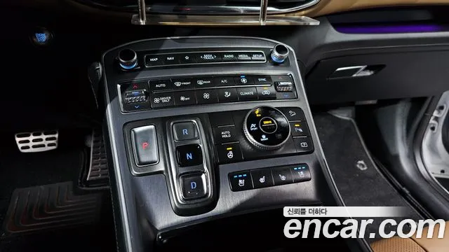 Hyundai Santafe — Фото автомобиля 9