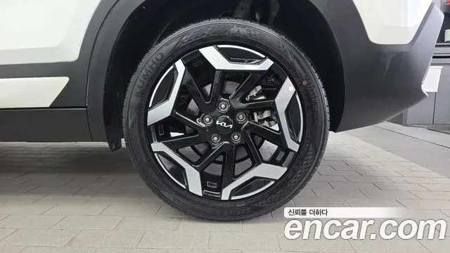 Kia Seltos — Фото автомобиля 6