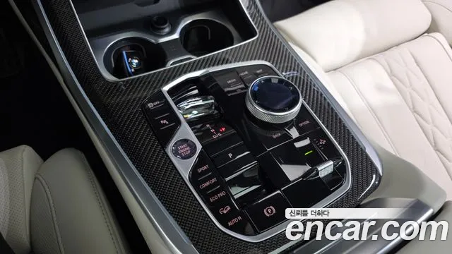 BMW X7 M60i xDrive M Sport 6 мест — Фото автомобиля 9