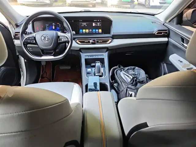 Dongfeng Fengshen E70 — Фото автомобиля 9