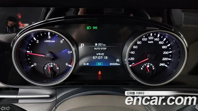 Kia Canival Carnival 4 поколение Дизель 9 мест Noblesse — Фото автомобиля 8