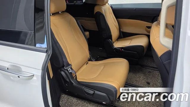 Kia Canival Carnival 4 поколение Бензин 7 мест Outdoor — Фото автомобиля 12