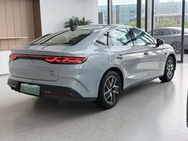 BYD Qin L — Фото автомобиля 7
