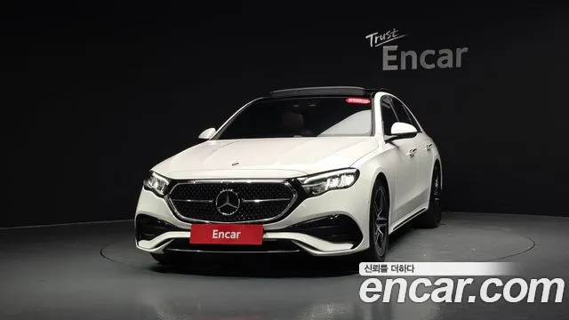 Mercedes-Benz E-Class — Фото автомобиля 3