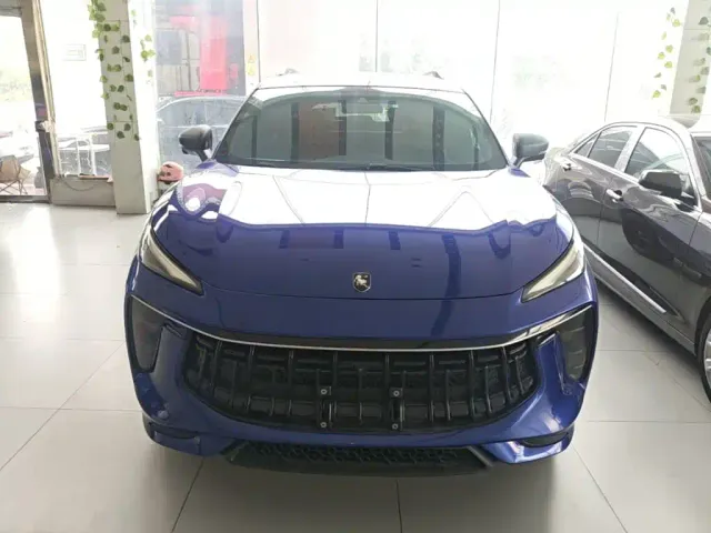 Forthing T5 Evo — Фото автомобиля 2