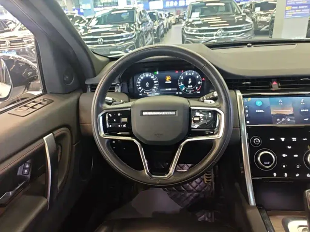 Land Rover Discovery Sport — Фото автомобиля 10