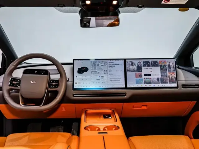 Li Auto Li Auto i6 2025 4WD Base Model — Фото автомобиля 14