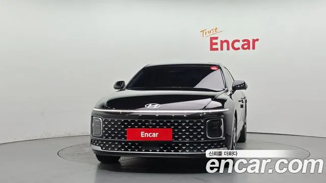 Hyundai Grandeur Grandeur (GN7) 2.5 Бензин 2WD — Фото автомобиля 3