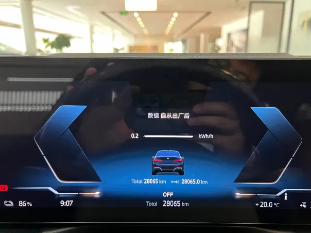 BMW i3 — Фото автомобиля 4