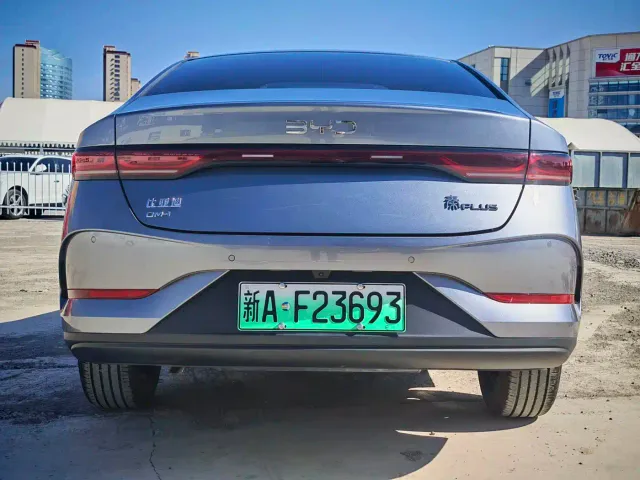 BYD Qin PLUS — Фото автомобиля 8