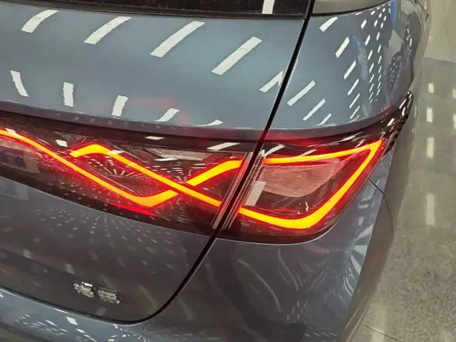 BYD Dolphin 2024 Glory Edition 420km Fashion Edition — Фото автомобиля 7