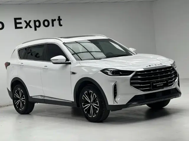 Jetour X70 Plus — Фото автомобиля 3