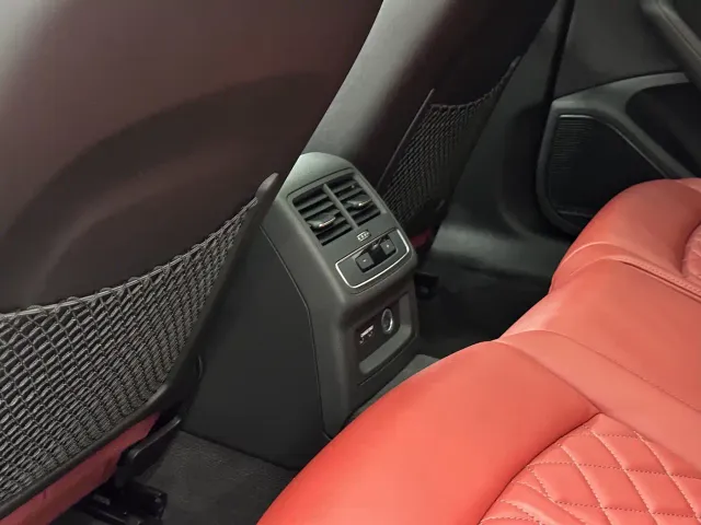 Audi S4 — Фото автомобиля 16