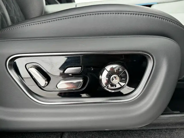 BYD U8 — Фото автомобиля 18