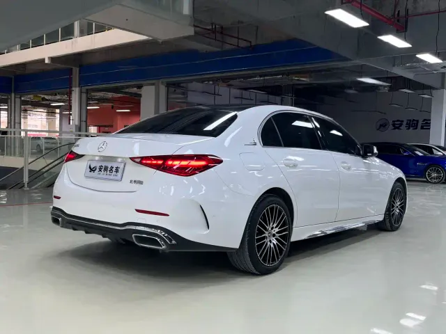 Mercedes-Benz C-Class — Фото автомобиля 6