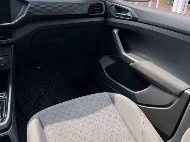 Volkswagen T-Cross — Фото автомобиля 13
