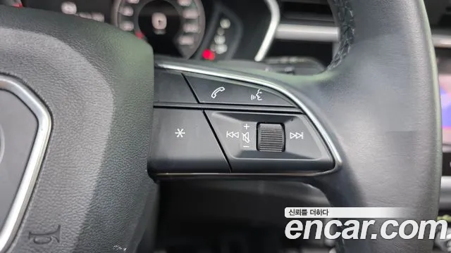 Audi Q3 35 TDI quattro Premium — Фото автомобиля 29