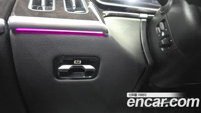 Mercedes-Benz S-Class — Фото автомобиля 26