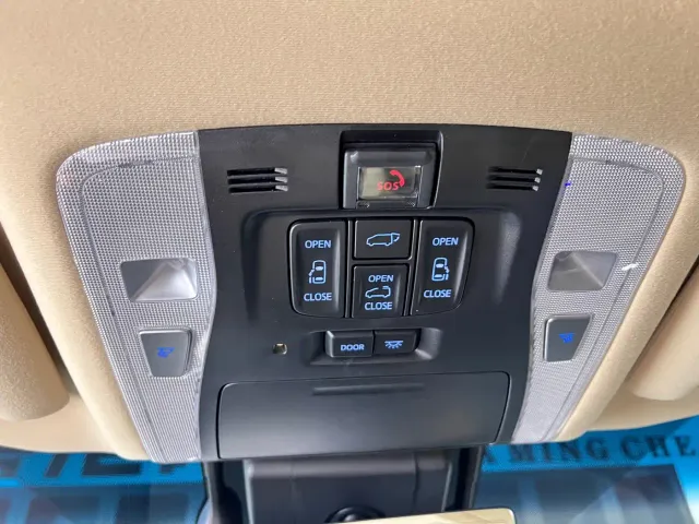 Toyota Alphard — Фото автомобиля 28