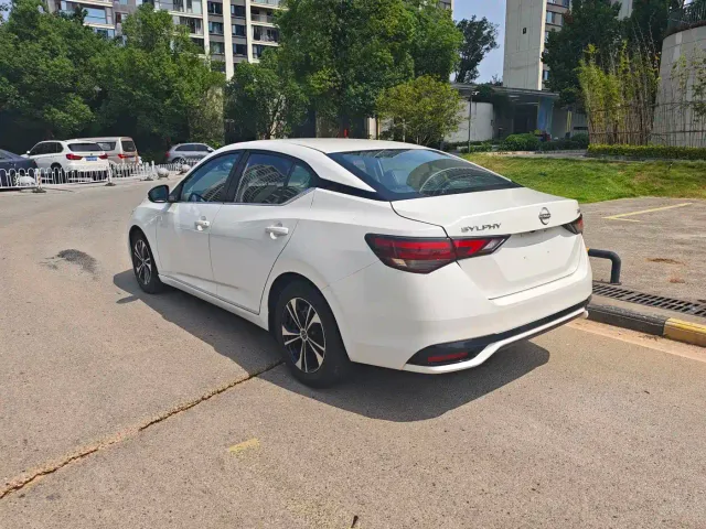 Nissan Sylphy — Фото автомобиля 5