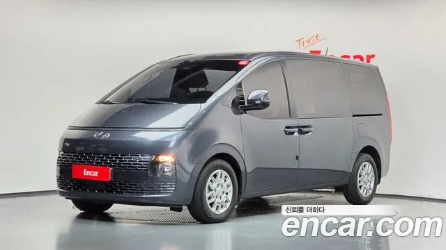 Фотография автомобиля — Hyundai Staria