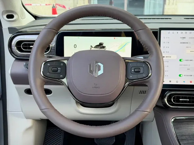 Leapmotor C11 — Фото автомобиля 7