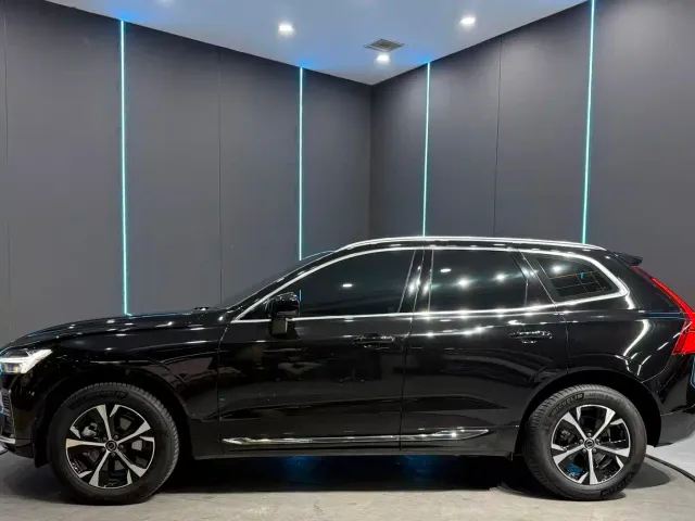Volvo XC60 — Фото автомобиля 5