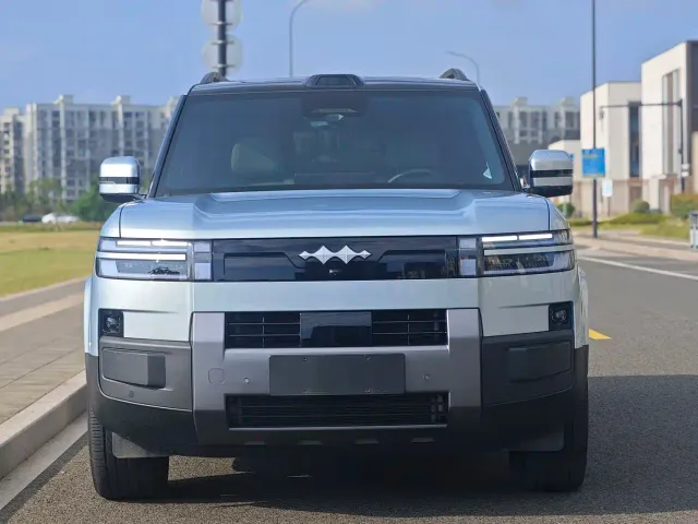 BYD FangChengBao Titanium 7 — Фото автомобиля 2