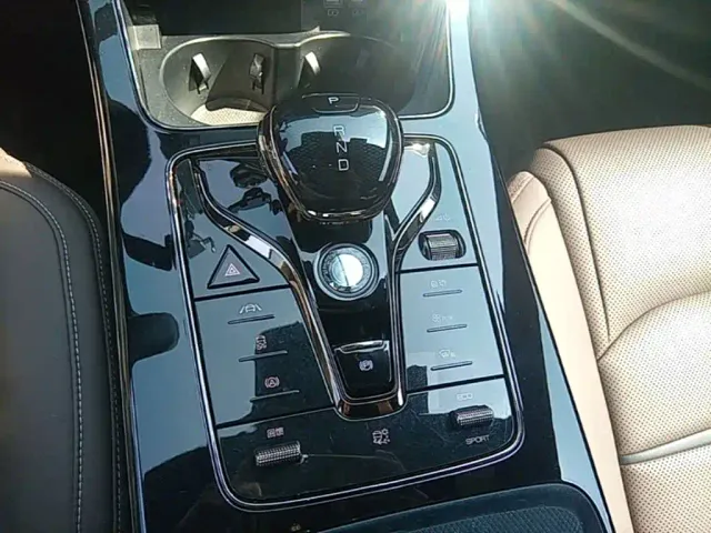BYD Han — Фото автомобиля 13