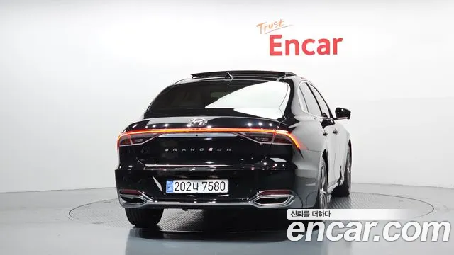 Hyundai Grandeur Новый Grandeur IG — Фото автомобиля 4