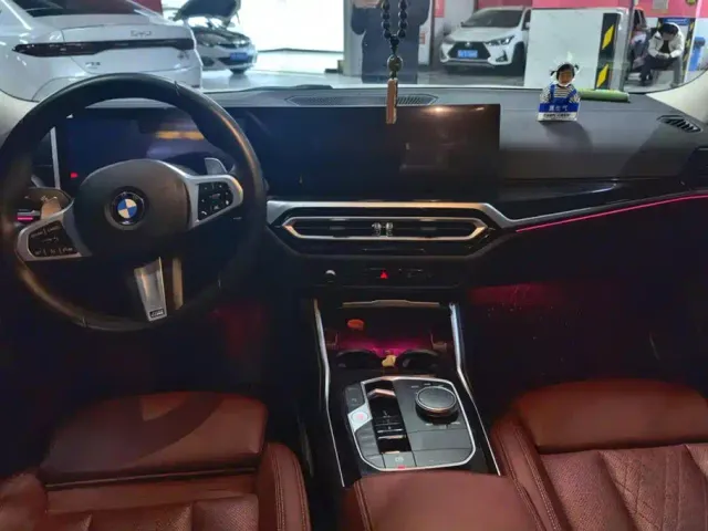 BMW 3 Series — Фото автомобиля 12