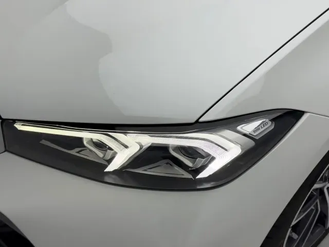 BMW 3 Series — Фото автомобиля 7