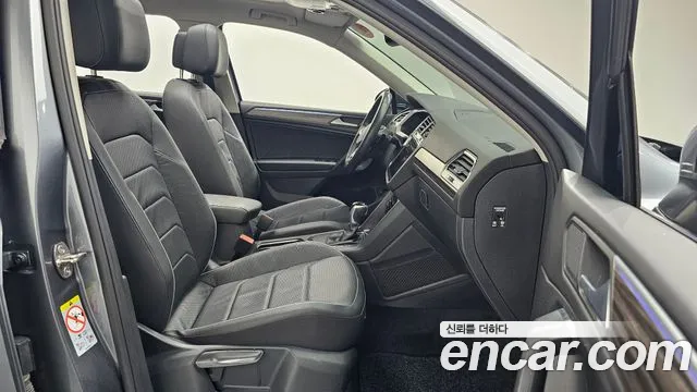 Volkswagen Tiguan — Фото автомобиля 11