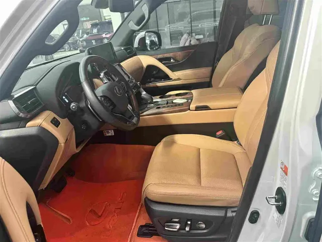 Lexus LX — Фото автомобиля 10